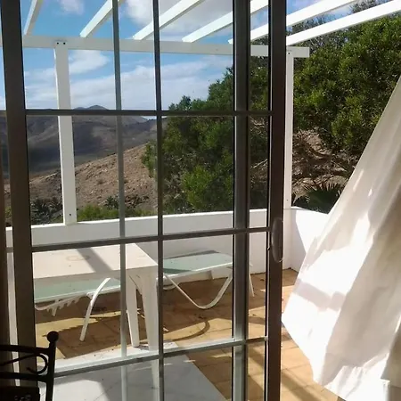 Βίλα Sleeps 2 Pool Wifi